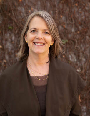 Norah Edelstein headshot